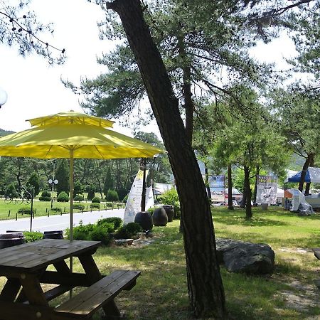 Boeun Lake Hills Hotel Songnisan מראה חיצוני תמונה